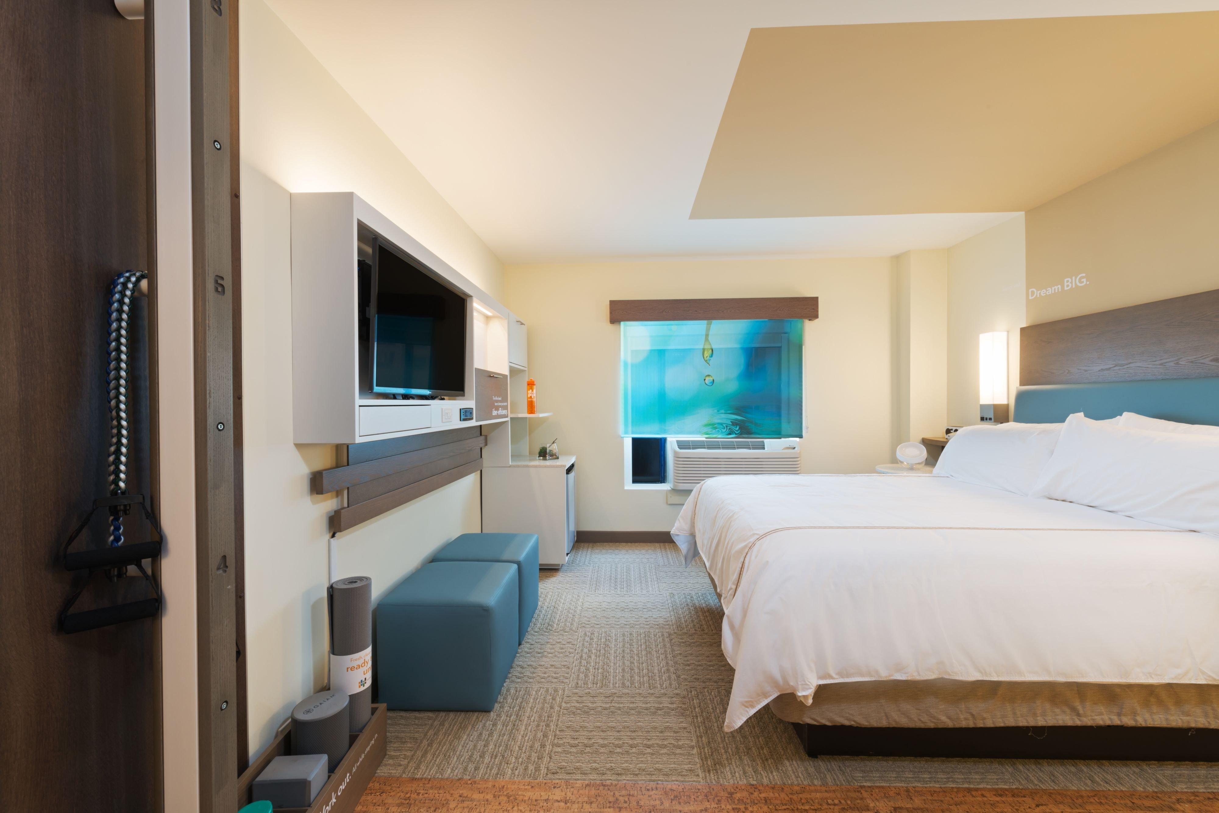 Even Hotel Norwalk By Ihg Exterior photo