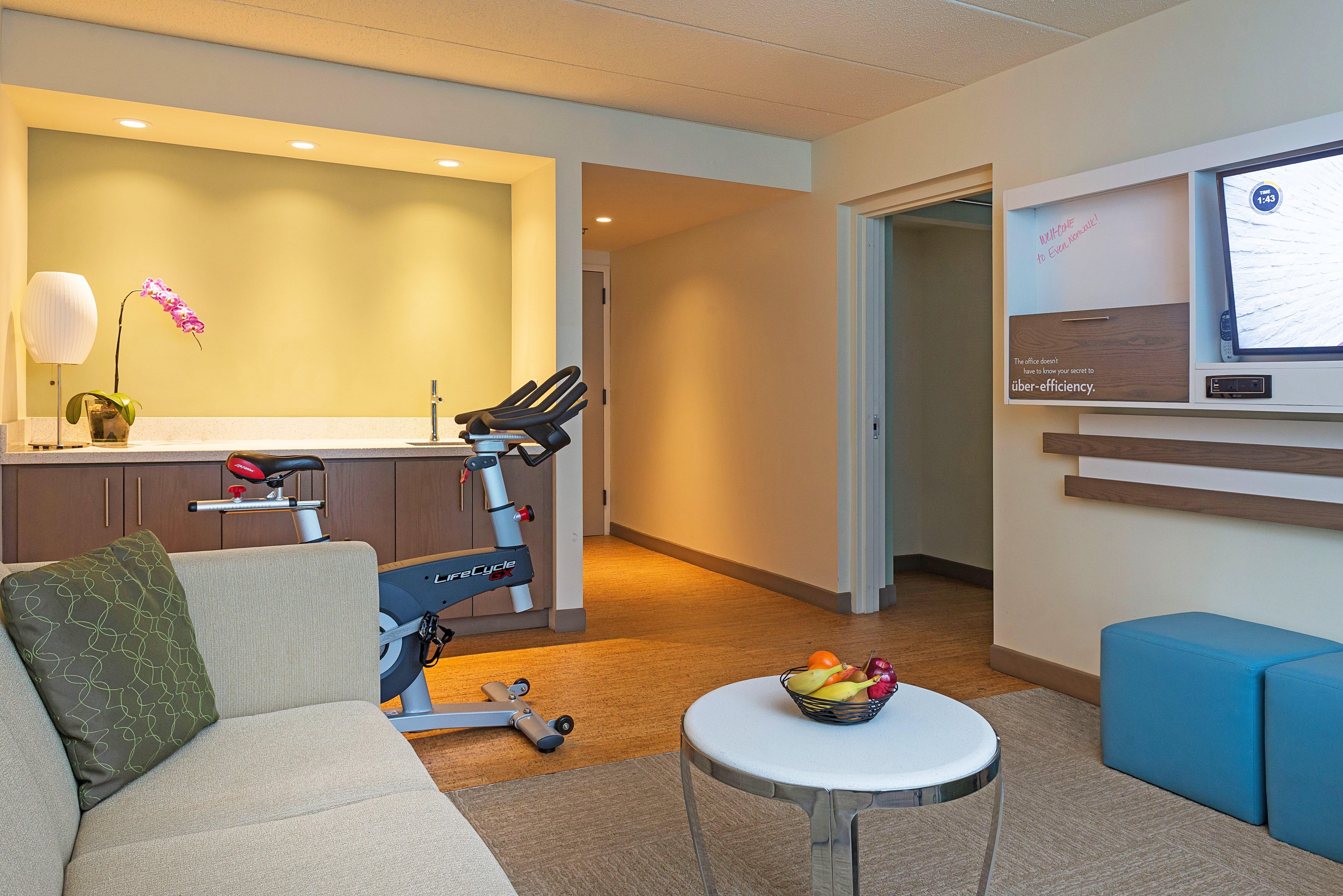 Even Hotel Norwalk By Ihg Exterior photo